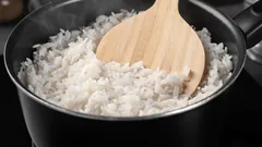 Jak ugotować idealnie sypki ryż – praktyczny poradnik krok po kroku