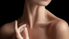 Szyja starzeje się jako pierwsza: jak zachować młodość i jędrność skóry